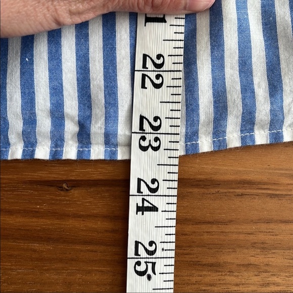 NWOT H&M Top. Striped white and Blue - Picture 7 of 8